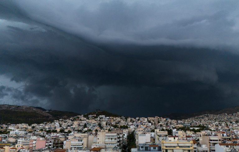 «ADEL»: Ισχυρό κύμα κακοκαιρίας έρχεται προς την Αθήνα