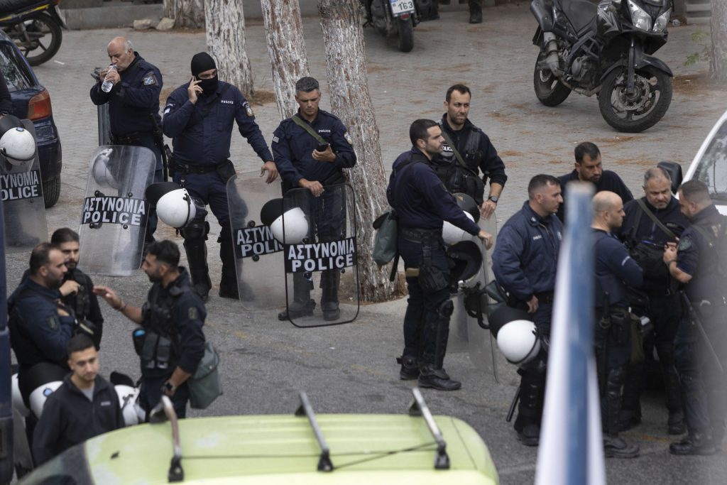 «Εδώ γίνεται πόλεμος και μας έχουν αφήσει στην τύχη μας» – Οργή δημάρχου Φαιστού για τα Βορίζια
