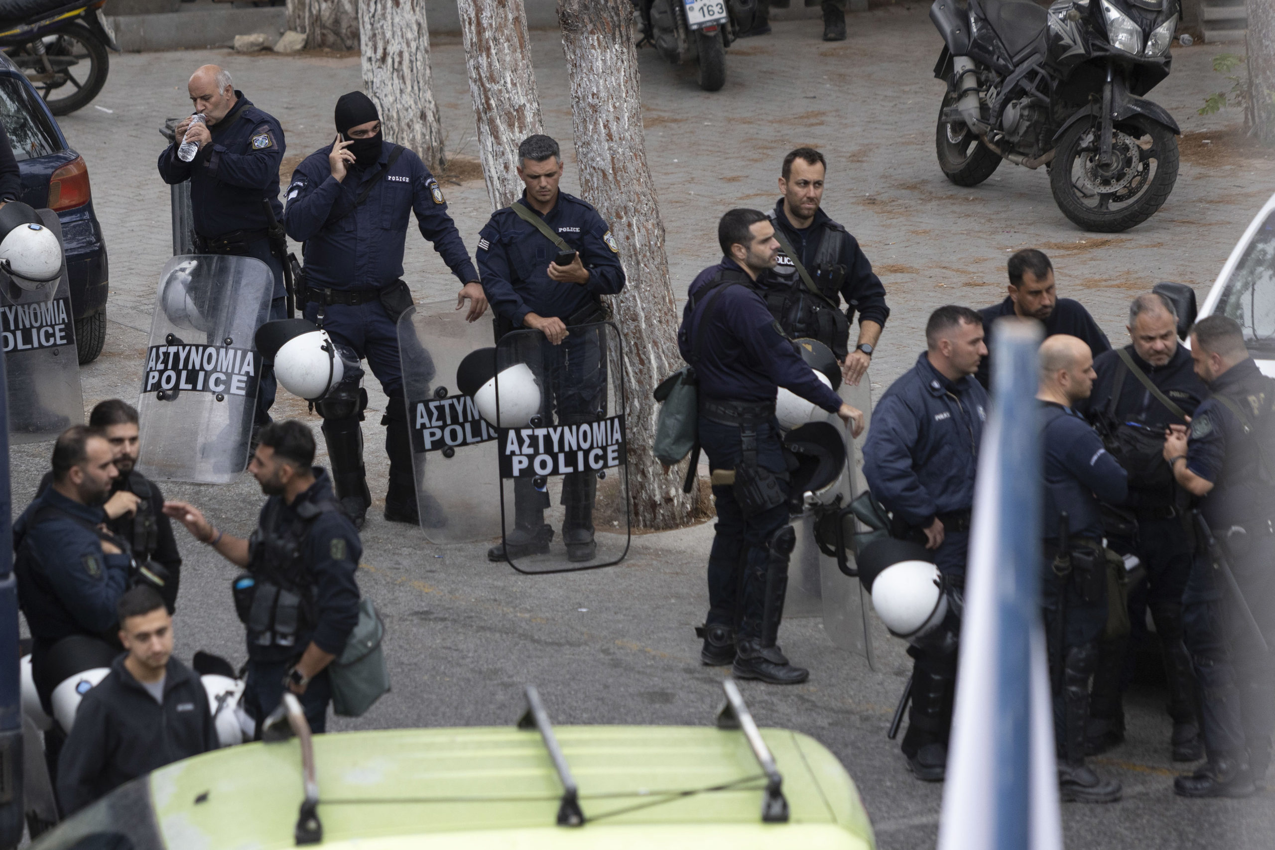 «Εδώ γίνεται πόλεμος και μας έχουν αφήσει στην τύχη μας» – Οργή δημάρχου Φαιστού για τα Βορίζια