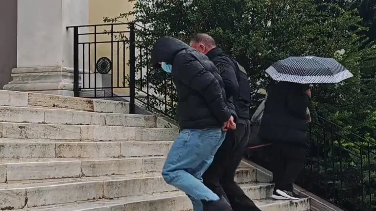 Χαλκίδα: Ενώπιον εισαγγελέα οι κατηγορούμενοι για το οπαδικό επεισόδιο