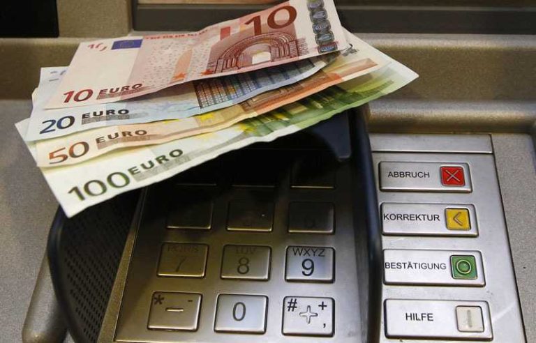 Μικρή αύξηση για τους ανασφάλιστους υπερήλικες