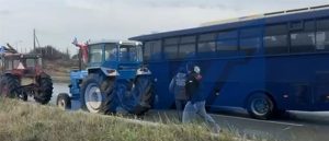 ΕΔΕ για την κλούβα των ΜΑΤ που διεμβόλισε τρακτέρ στις Σέρρες(vid)