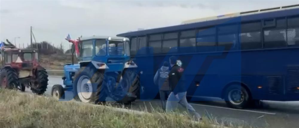 ΕΔΕ για την κλούβα των ΜΑΤ που διεμβόλισε τρακτέρ στις Σέρρες(vid)