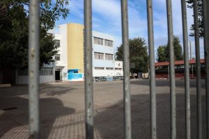 Σοκ στη Θεσσαλονίκη: Μαθήτριες ξυλοκοπούν συμμαθήτρια και τη βιντεοσκοπούν