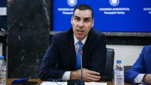 Θεμιστοκλέους: «Στις 4 ώρες μόνο η αναμονή στα Επείγοντα»