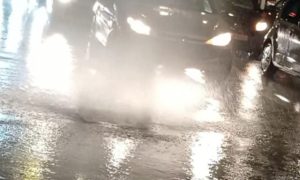 Φρεάτιο–βόμβα στη Μεσογείων: Το viral βίντεο που τρομάζει την Αθήνα