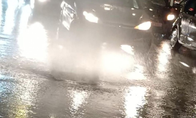 Φρεάτιο–βόμβα στη Μεσογείων: Το viral βίντεο που τρομάζει την Αθήνα