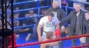 Kickboxing: Χάος σε αγώνα στη Σερβία μετά την επίθεση στον Γιάννη Τσουκαλά