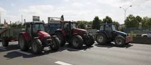 Χανιά: Σε κορύφωση οι κινητοποιήσεις αγροτών και κτηνοτρόφων – Συμβολικά μπλόκα σε αεροδρόμιο και ΒΟΑΚ