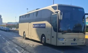 Ταξίδι-εφιάλτης με ΚΤΕΛ: Επιβάτες έμειναν 12 ώρες στον δρόμο και έχασαν το πλοίο για Χανιά