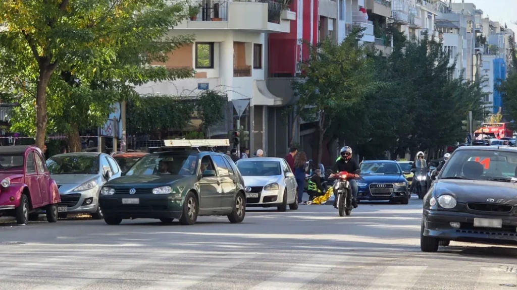 Τροχαίο στο Παγκράτι: Αυτοκίνητο παρέσυρε πεζό