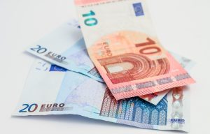Μικρότερες συντάξεις για όσους ξεκινούν εργασία από το 2024 και μετά