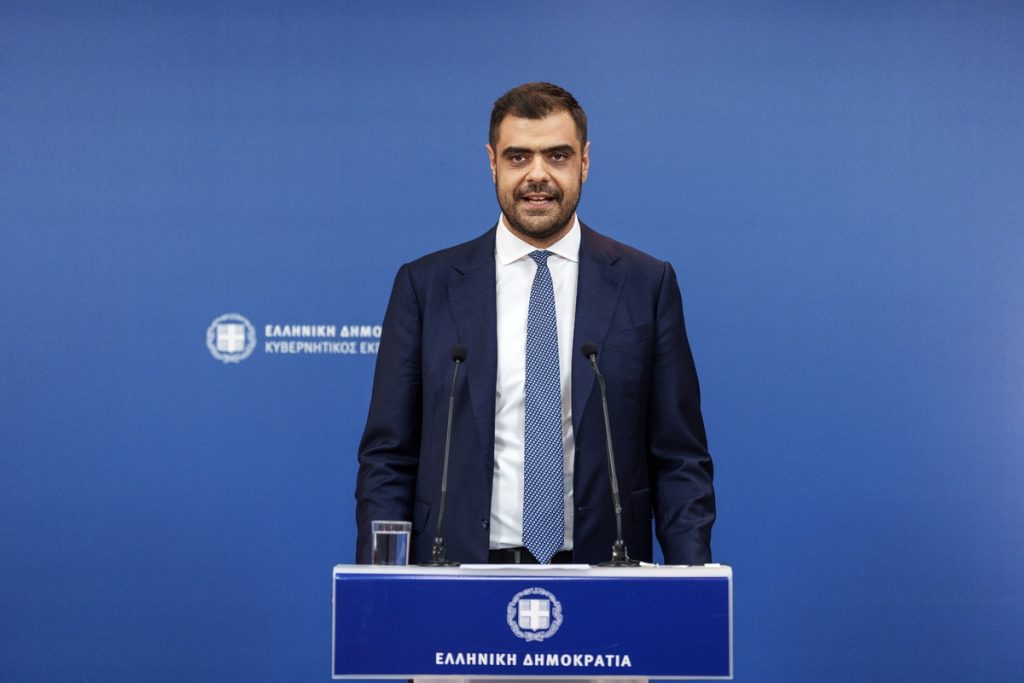 Μαρινάκης: «Έρχονται μειώσεις στα καύσιμα τις επόμενες ημέρες»