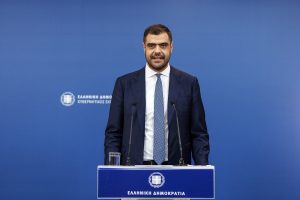 Μαρινάκης: «Έρχονται μειώσεις στα καύσιμα τις επόμενες ημέρες»