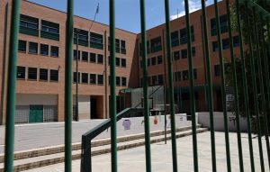 Χαϊδάρι: Πώς έπεσε η 13χρονη από το μπαλκόνι