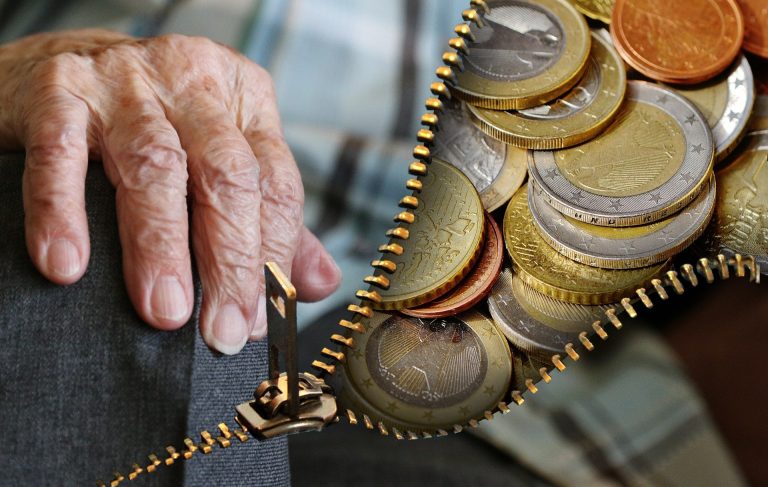 Συντάξεις χηρείας: Τα μεγάλα κενά