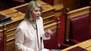 Μακρή: Ο Μαρέδης με εκβίαζε για να μη με συκοφαντεί