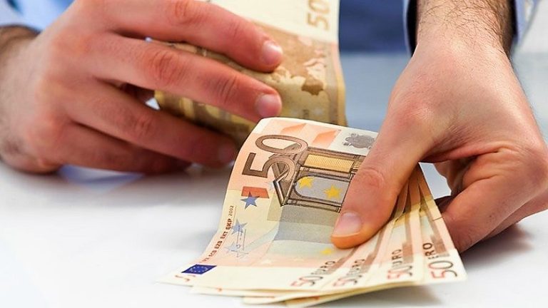 Μ΄αυτό το επίδομα μπορείς να αυξήσεις το μισθό σου έως 30%: Ποιοι το δικαιούνται