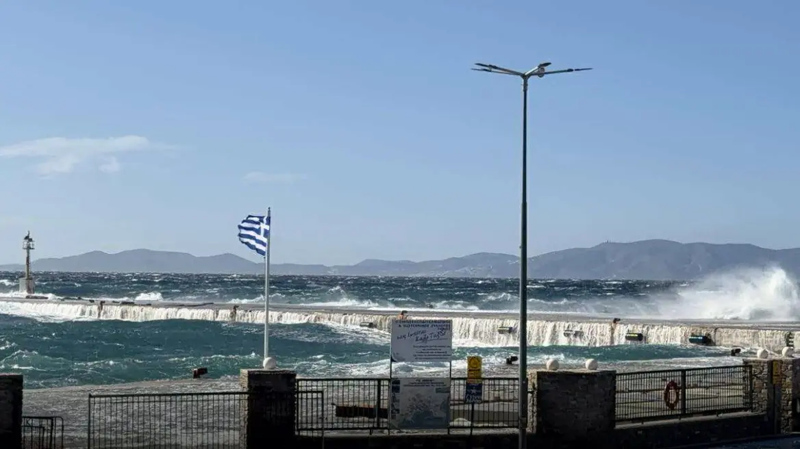 Τήνος: Στο έλεος των ανέμων το νησί- Βίντεο