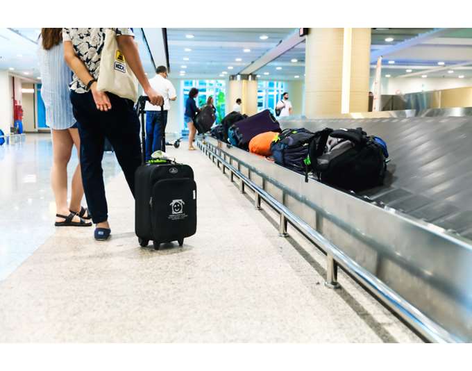 Μετρητά και επιταγές στα ταξίδια: Τι επιτρέπεται και τι θεωρείται ρευστό