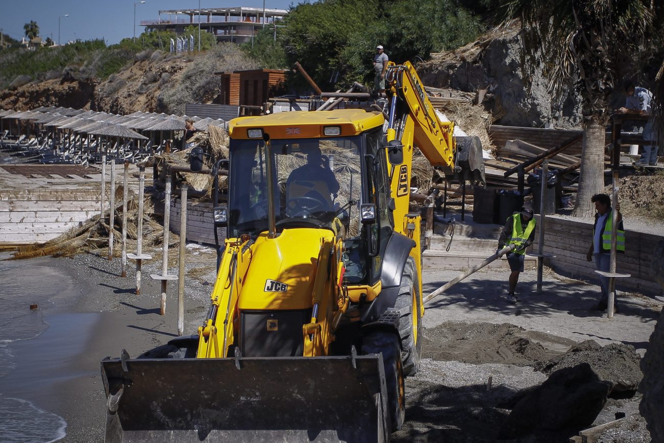 Αυθαίρετα: Τελειώνει ο χρόνος – μπλοκάρουν μεταβιβάσεις και νομιμοποιήσεις