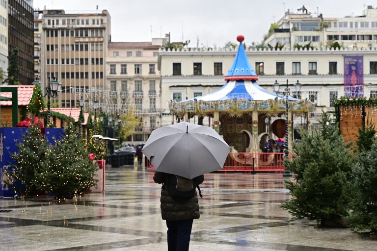 Βροχές, καταιγίδες και παγετός – Πού θα χιονίσει σήμερα