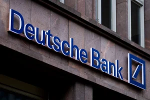 Υπό έρευνα η Deutsche Bank για ξέπλυμα μαύρου χρήματος