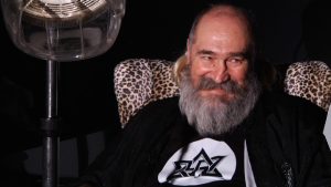 Τι έγραψε ο θρυλικός Τζίμης Πανούσης στην επιστολή παραίτησης του απ’ την τράπεζα