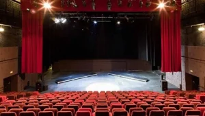 Θέατρο: Τι κάνει πρεμιέρα αυτή την εβδομάδα