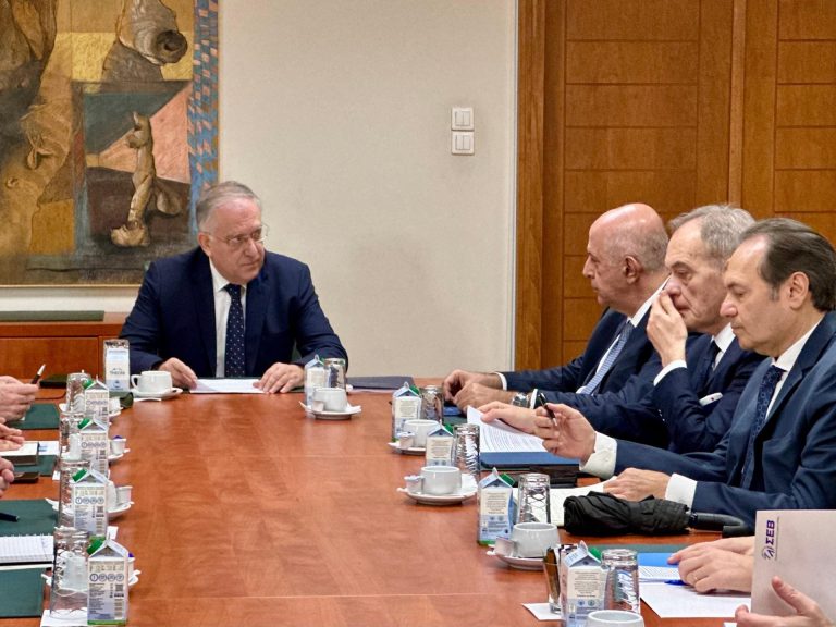 Θεοδωρικάκος: Τον Φεβρουάριο η ψήφιση του νομοσχεδίου για τη Βιομηχανία
