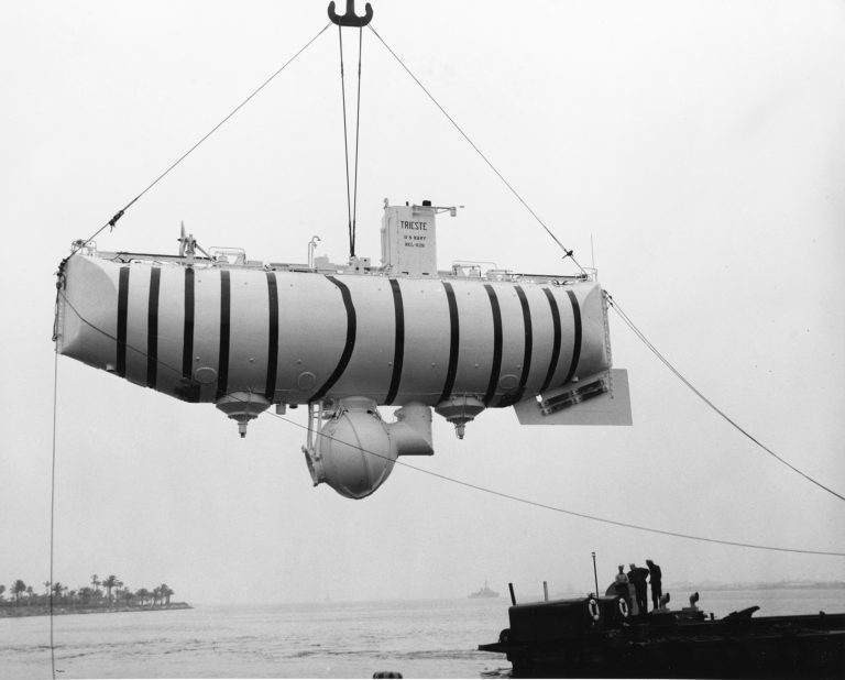 Ιστορική κατάδυση του USS Trieste στα 10.911 μέτρα στον Ειρηνικό