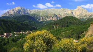 Ιωάννινα: Νεκρός 55χρονος σε γκρεμό στα Άγναντα Τζουμέρκων
