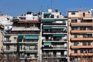 Ποιοι ενοικιαστές κινδυνεύουν πλέον με ταχύτερη έξωση