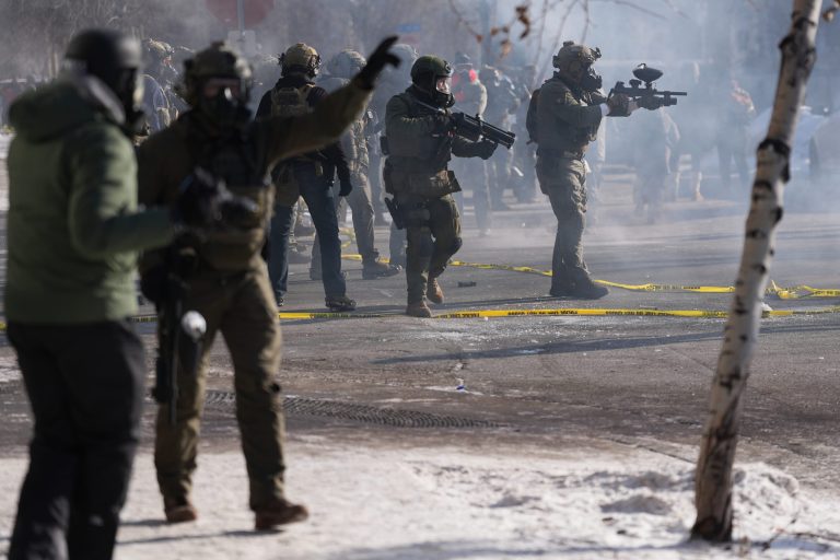 Μινεσότα: Οργή και διαδηλώσεις μετά τον θάνατο 37χρονου από πυρά της ICE