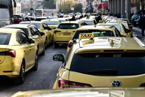 Θεσσαλονίκη: Κανονικά στους δρόμους τα ταξί μετά τη λήξη της απεργίας