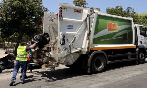Θεσσαλονίκη: Συμπλοκή οδηγού απορριμματοφόρου με επιβάτες φορτηγού