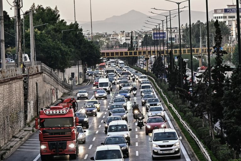 Κυκλοφοριακό: Συνεπιβίβαση αντί για δημόσια συγκοινωνία