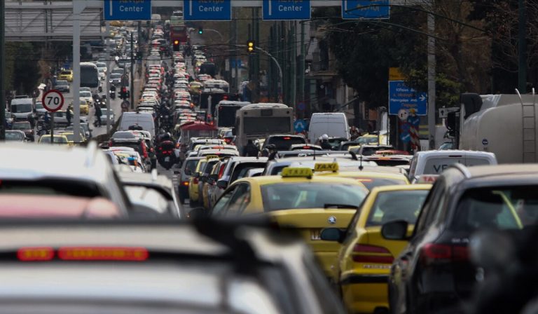 Τέλος για τα παλιά ΙΧ: Ξεκινά η υποχρεωτική απόσυρση – Ποια αυτοκίνητα αποσύρονται από το 2026