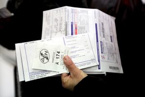 ΔΕΗ: Απλήρωτοι λογαριασμοί 200 εκατ. ευρώ από 500 φορείς του Δημοσίου