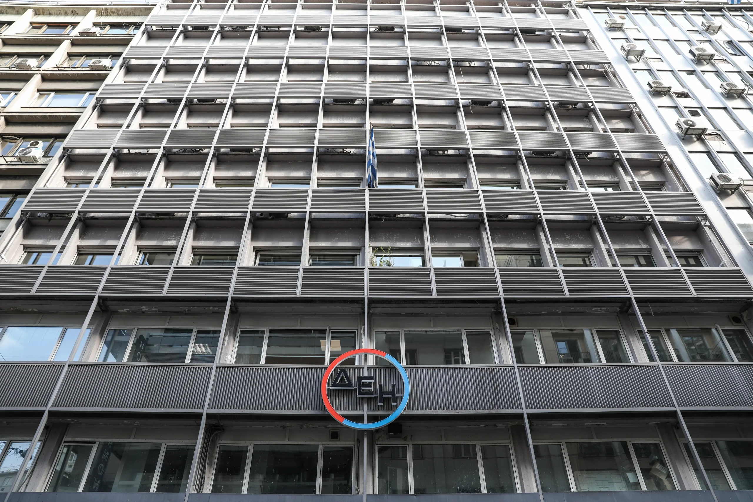 Εκτός ΑΣΕΠ: Προσλήψεις στην ΔΕΗ για υποψηφίους οκτώ ειδικοτήτων