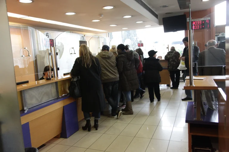 Υπ. Εσωτερικών: “Κλείδωσαν” τα δύο πιστοποιητικά που βγαίνουν αυτεπάγγελτα
