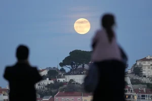 Έρχεται το Φεγγάρι του Λύκου – Πότε θα δούμε την πρώτη Πανσέληνο της χρονιάς