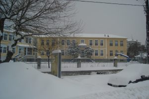 Κλειστά σχολεία την Πέμπτη: Τι ισχύει με τηλεκπαίδευση, απουσίες και εξετάσεις