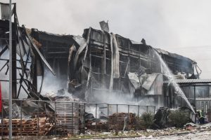 «Βόμβα» προπανίου σε υπόγειο αυθαίρετο: Τι δείχνουν τα πρώτα ευρήματα για την έκρηξη στη «Βιολάντα»