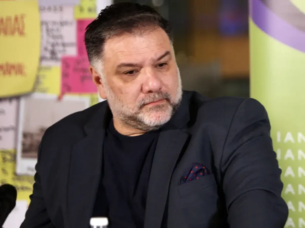 Δύσκολες ώρες για τον Γρηγόρη Αρναούτογλου