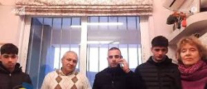 Νέα Μάκρη: Μαθητές έσωσαν ηλικιωμένο ζευγάρι από φλεγόμενο κτήριο