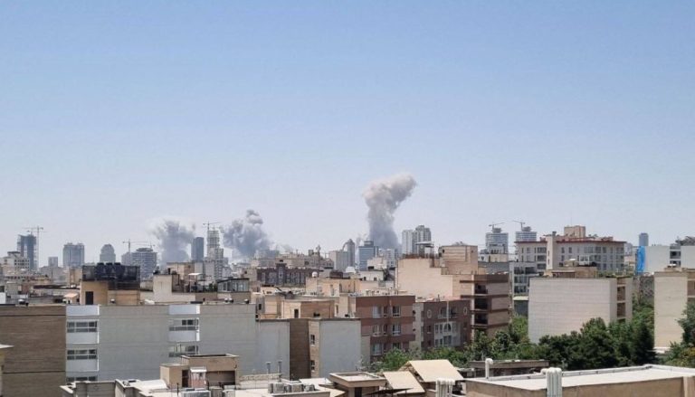 Αναφορές για ισχυρή έκρηξη σε πυρηνική εγκατάσταση του Ιράν