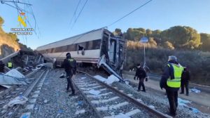 Ισπανία: Νέα στοιχεία για τη σύγκρουση τρένων- Εντοπίστηκε σπασμένος σύνδεσμος