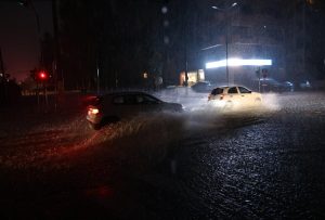 Επιτροπή Εκτίμησης Κινδύνου: Συναγερμός για βροχές και καταιγίδες στην Αττική τη νύχτα