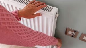 Πότε πρέπει να ανάβεις το καλοριφέρ για να μειώσεις τον λογαριασμό